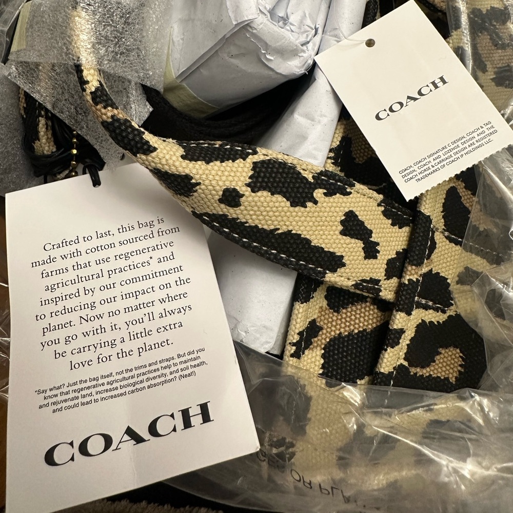 NWT Coach Black and Tan Cheetah Print Canvas Tote Bag 26 - Picture 8 of 9